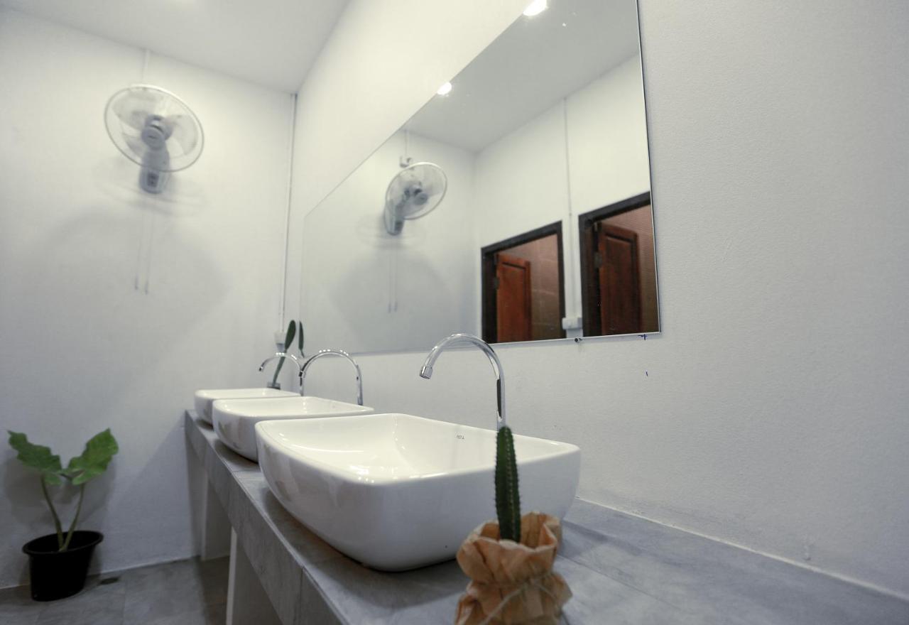 ויינטיאן Petit Espace Boutique Hostel מראה חיצוני תמונה